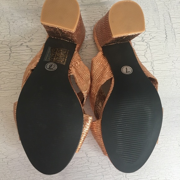 Chunky Hill Bowknot Sandals size 7 - Picture 10 of 11